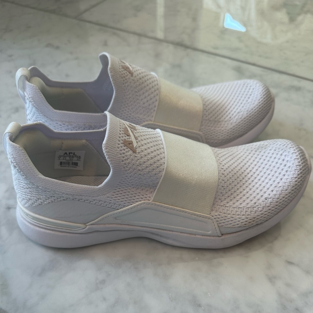 APL white sneakers size 8